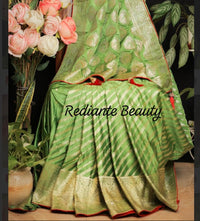 Mauve Brocade Silk Saree – Mankolam Opulent Tradition